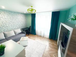 Apartments 2-Komn Na Nemige (romanovskaya Sloboda)