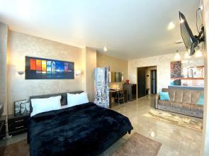 Apartamenty Akvadelyuks s vidom na bassejn N201 Apartment