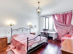 Na Bolshoy Sadovoy 52-56 Flat