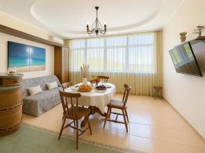 Semeyny lyuks s saunoy Flat