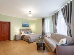 Apartamenty Rentplaza Tsentr Vozle Naberezhnoy Living Quarters