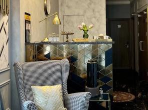 DeParis Boutique hotel