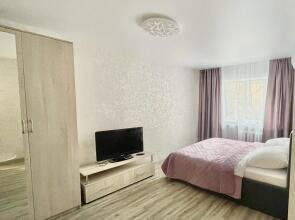 Uyutnaya v Tsentre Goroda okolo Naberezhnoy Oz. Kaban Flat