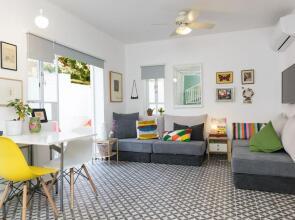 Vintage & Chic With Patio By Feelhome Apartments