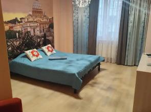 Ryadom S Dvumya Plyazhamii Flat