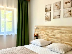 Semeynye Dvukhkomnatnye S Terrasoy Na Glavnaya 21L Apartments