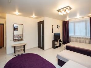 Uyutnaya Chistaya Ryadom s Metro Yakuba Kolasa Flat