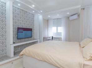 Na Chkalova 53/3 Apartments