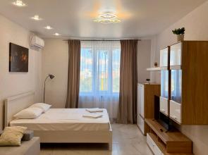 Prostornie Odnokomnatnie V Tsentre Samary Apartments