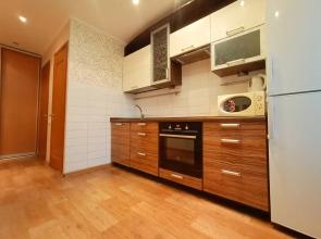 2kh Komnatnyye Na Sverdlova 48 Apartments