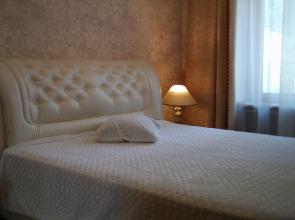 Na Bolshoy Morskoy Apartment