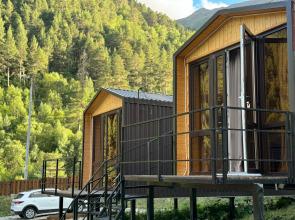 Dom Ryadom S Narzannym Istochnikom Guest House