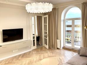 Glavnye Vorota Minska Na Sutki s Balkona - Vid Na Vokzal Apartments