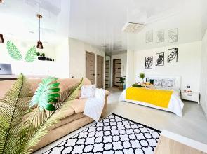 Tropicheskaya Studiya Apartments