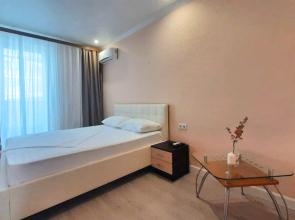 Uyutnye Ryadom S Oz-Moll Apartaments