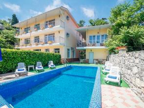 U Grafskogo Parka Guest house