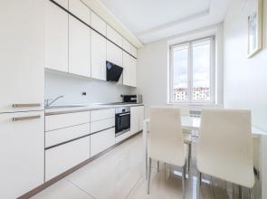 Apartamenty Komfort V Istoricheskom Tsentre  Apartments
