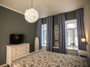 Na Naberezhnoy Volgi Flat