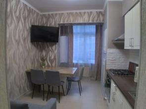 Prostornaya S Dvumya Otdelnvmi Komnatami V Tsentre Gelendzhika Flat