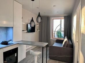 Uyutnaya Dvukhkomnatnaya Studiya U Akvaparka Flat