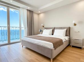 Apartment Monako 24 Zhk Graf Tolstoy 311