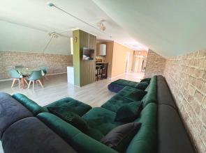 Prostornye i Komphortnye y Morya do 10 chelovek v H.Betta Apartments