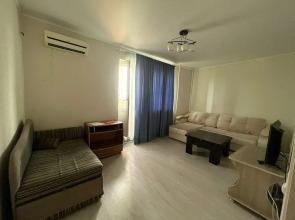 Na Kadamovskoy Ulitse 5 Flat