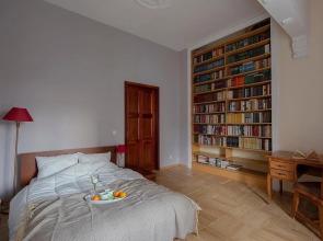 Kvartira Na Petrovskoy Naberezhnoy Flat