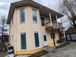 G.Vladivostok, Ul.Dzhambula, D.5 do 12 gostei Private house