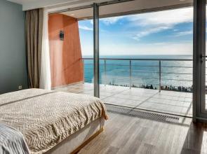 201 Lyuks S Vidom Na More Apartments