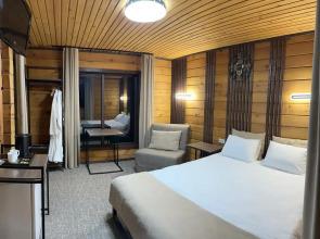 Park-Otel Pilot Hotel