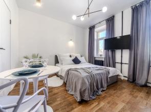 Studiya vozle Ploshchadi Svobody Flat