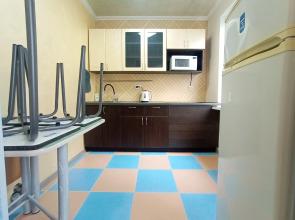 4kh Komnatnyye Bul'var Korolyova 8 Apartments