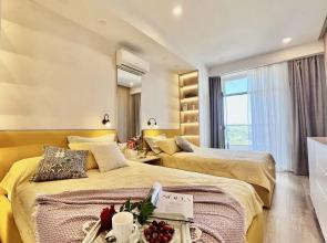 Na Yaltinskoy 12a Zhk "Shato Luvr" Apartment