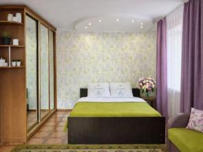 V Tsentre Ussuriyska Posutochno Apartment