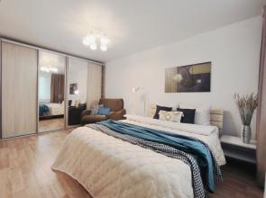 V 2-kh minutakh ot metro Flat