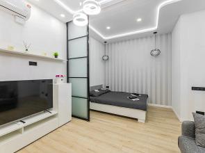 Na prospekte Nezavisimosti, 88 Flat