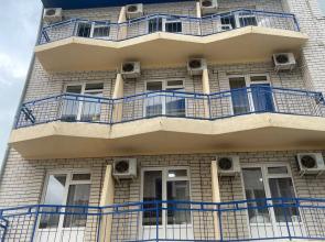 Volshebnik Living Quarters