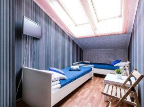 Neotel 10 Living quarters