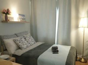 Serafimovicha 1/4-1 Flat