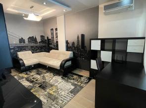 V Tsentre Samary Flat