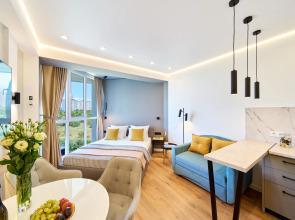 Admiral's Lagoon Apartment Hotel