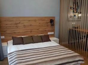 Aquadeluxe apartment with city view 3