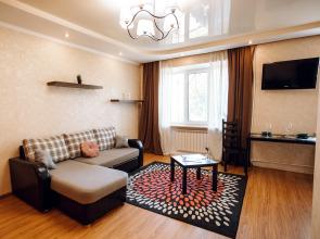 Tolstoy Sovetskaya 66 Flat