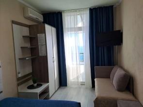 Plyazhnyye na Drazhinskogo 7a Apartments, 1