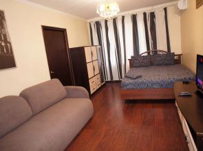 2kh-Komnatnaya S Yevro-Remontom Flat