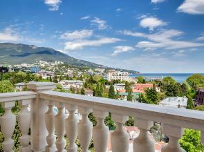 Pushkinskij Dom Wiskey Hotel