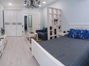 V Tsentre S Vidom Na Park Apartments