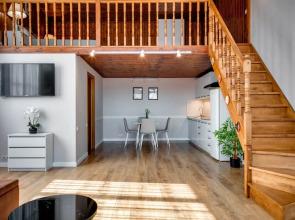 Surname Deluxe Apartments 26