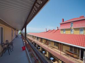 Arsenal 2 Guest House